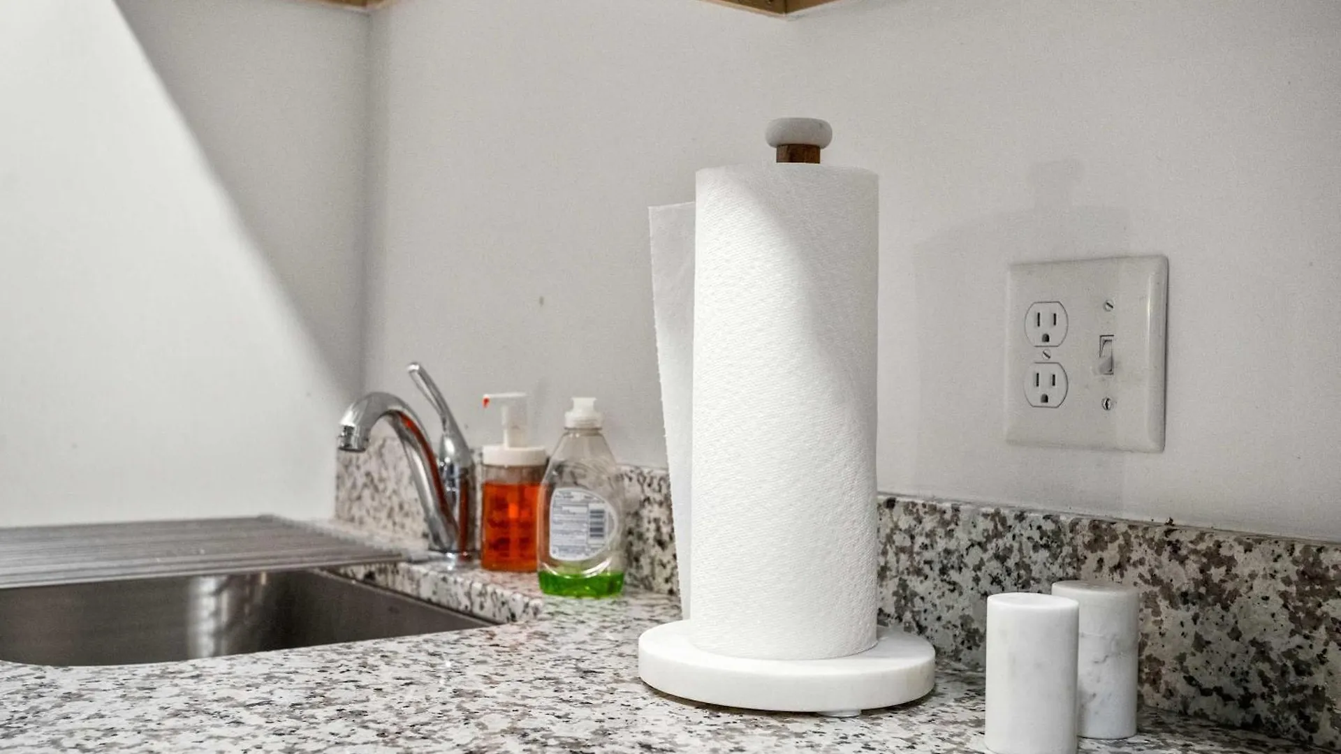 Cozysuites Stunning 1Br In Downtown Pitts #3 피츠버그 미국